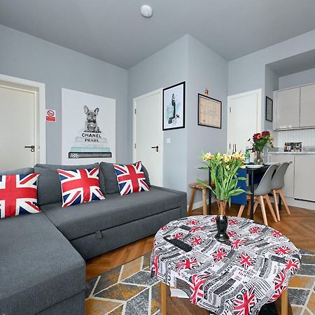 1 Bedroom Flat In Wood Green Piccadilly Line Londres Exterior foto