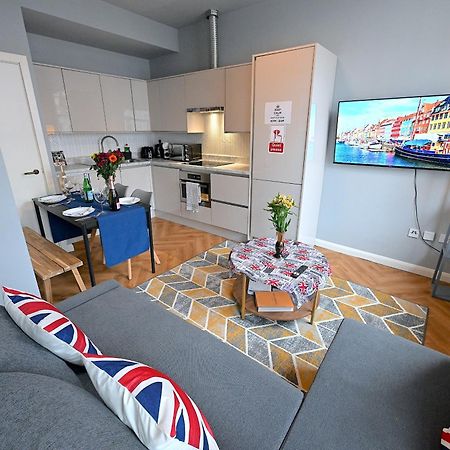 1 Bedroom Flat In Wood Green Piccadilly Line Londres Exterior foto